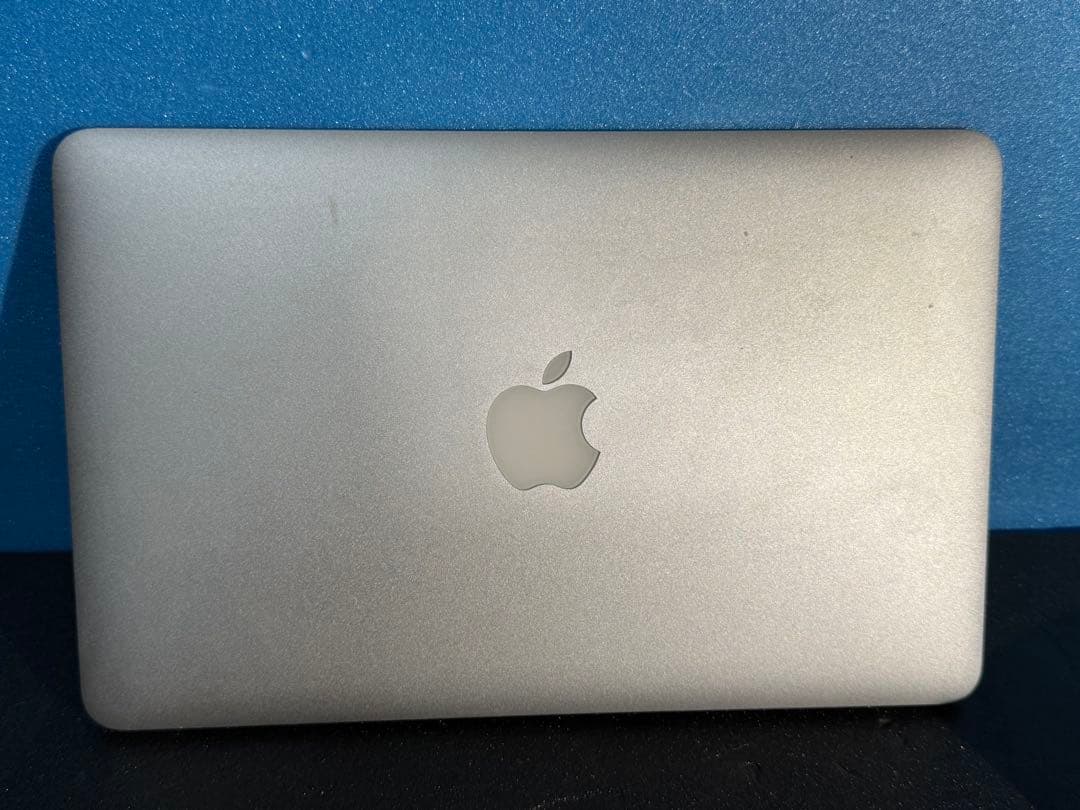 Apple MacBook Air 11インチ (A1370) mc968