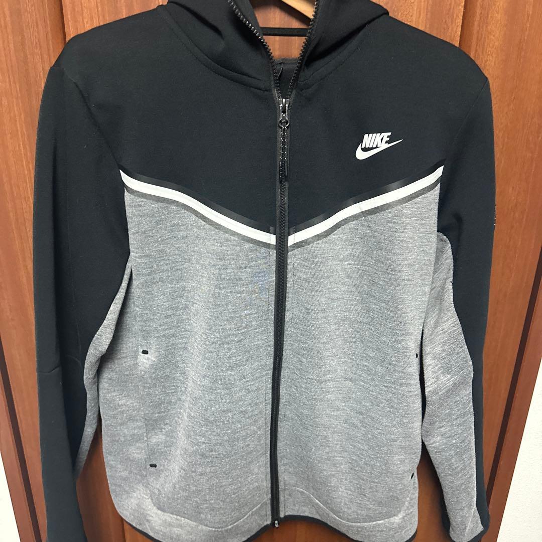 NIKE テックフリース 海外 ブラックグレーMサイズ