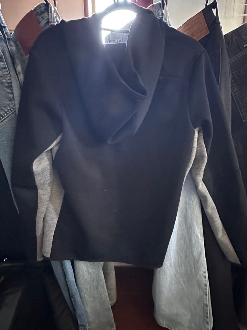 NIKE テックフリース 海外 ブラックグレーMサイズ