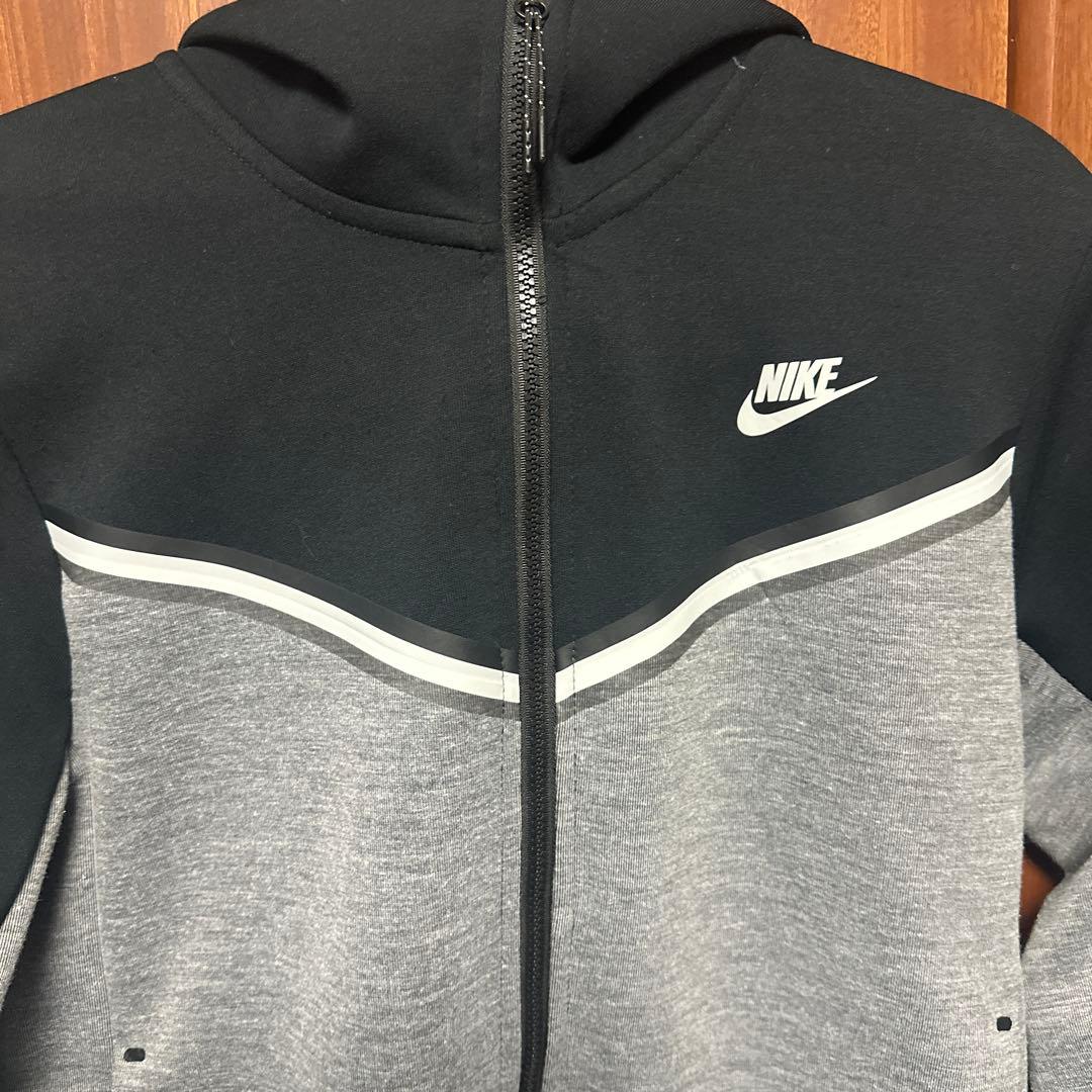 NIKE テックフリース 海外 ブラックグレーMサイズ