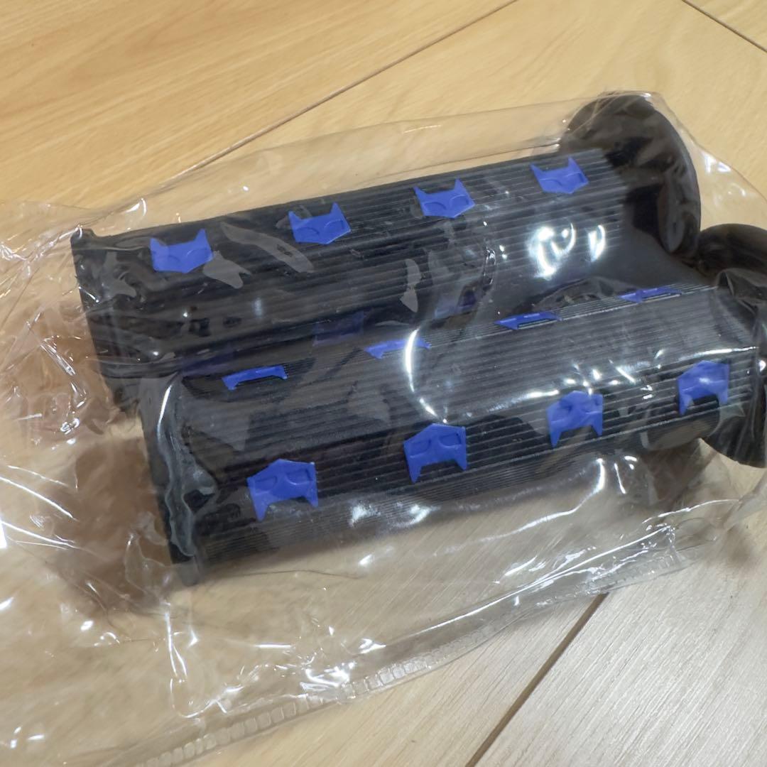 汎用八角グリップ ネコ柄 ニャンコグリップ ニャンニャングリップ　赤　青　黄色