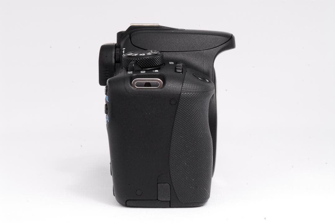 初心者オススメ⭐️Canon EOS kiss X7 美品