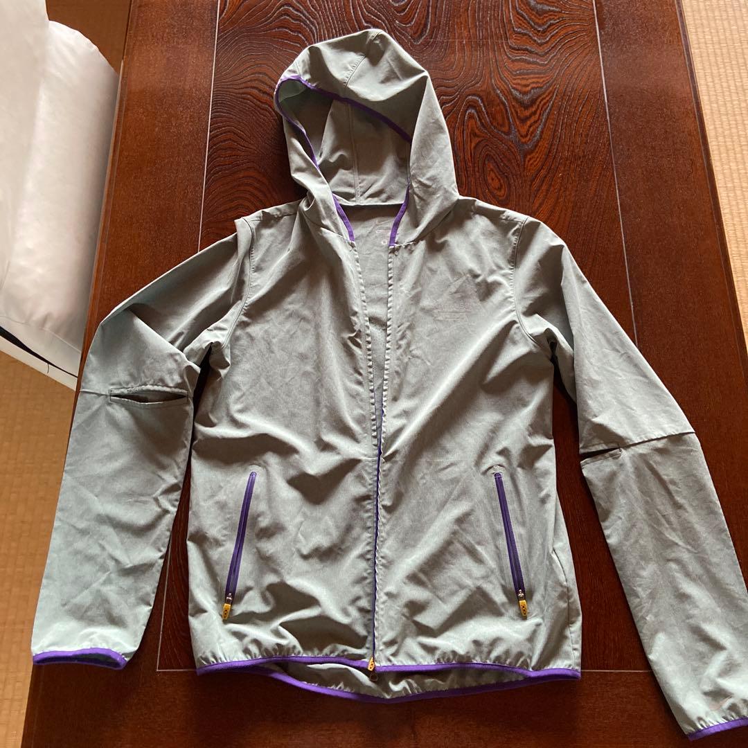 ギャクソウ　GYAKUSOU ランニングジャケット