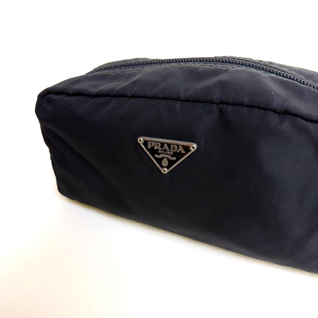 PRADA ポーチ　化粧ポーチ　三角ロゴ　テスートナイロン　白タグ　黒