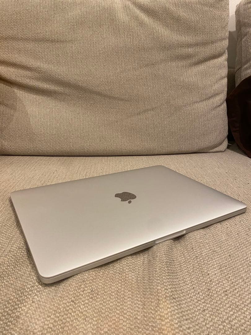 MacBook Pro（13インチ,2016）256GB Apple