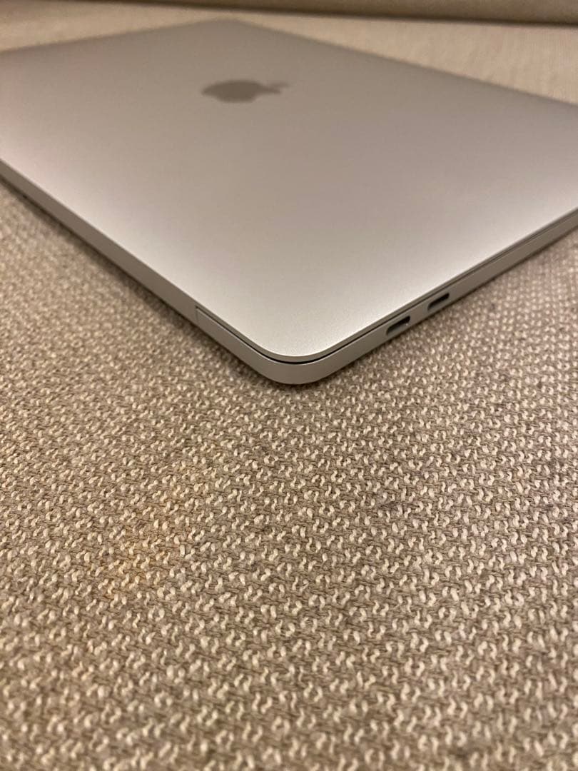 MacBook Pro（13インチ,2016）256GB Apple