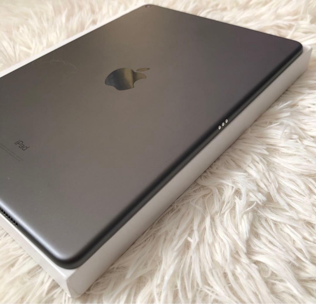 【完動品】iPad Air3 256GB 【すぐ発送】 【付属品】