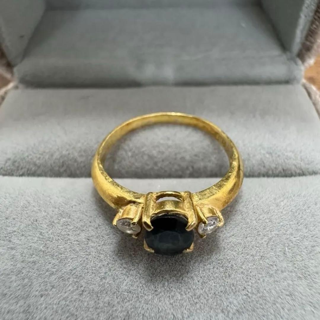 ま*ま様 【刻印あり】１８K指輪サファイヤ付き