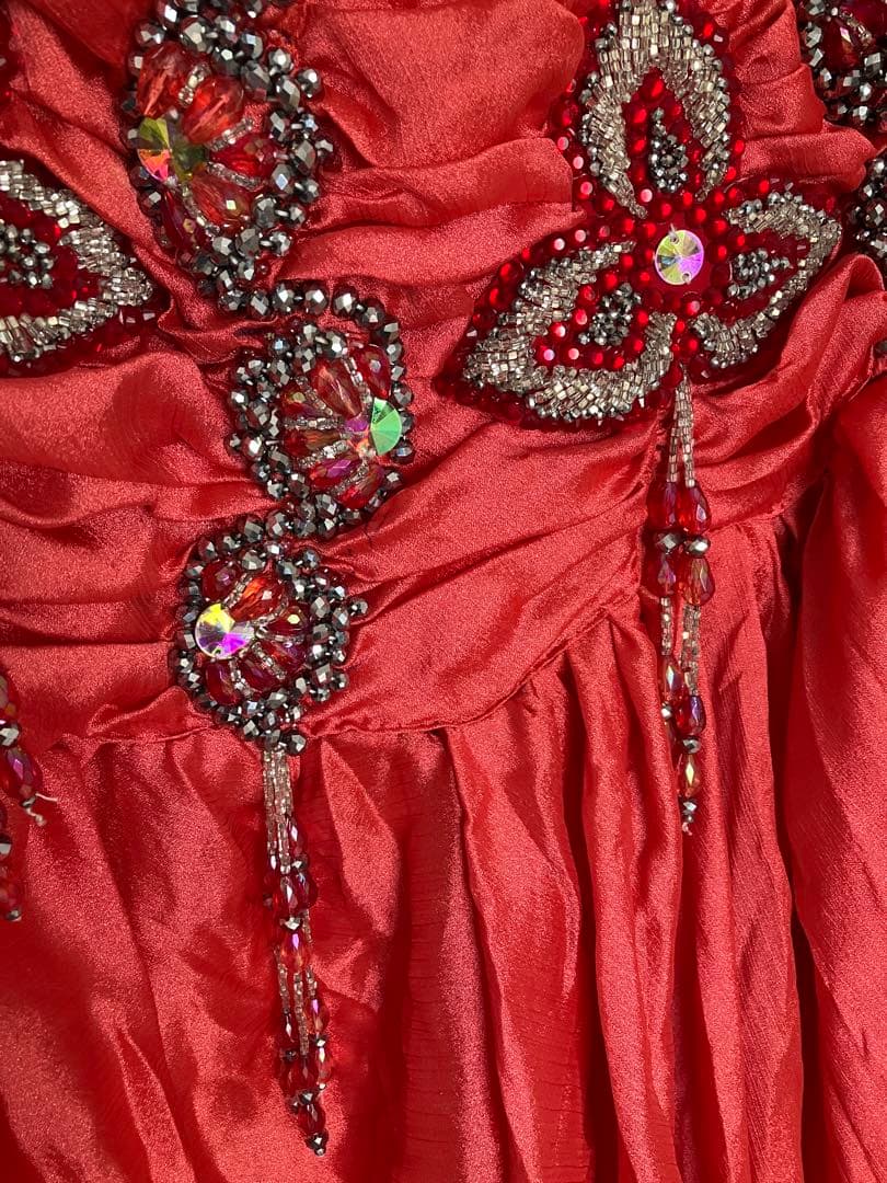 ベリーダンス　オリエンタル　衣装　赤色