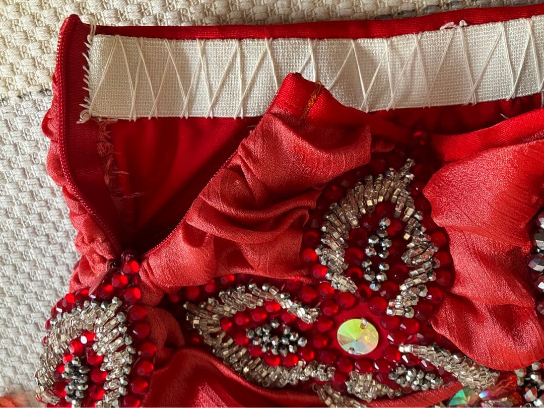 ベリーダンス　オリエンタル　衣装　赤色