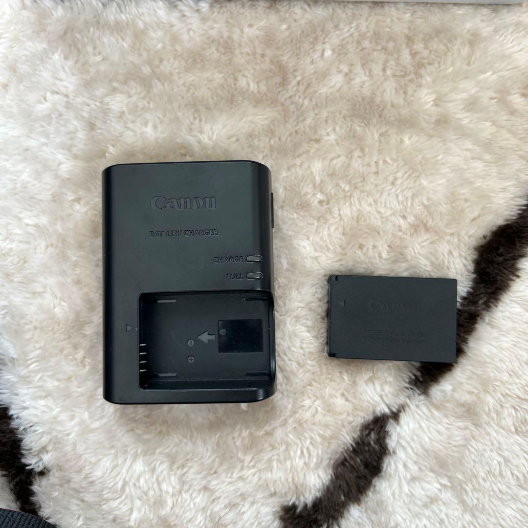 Canon EOS KissM ダブルズームキット ブラック 箱あり