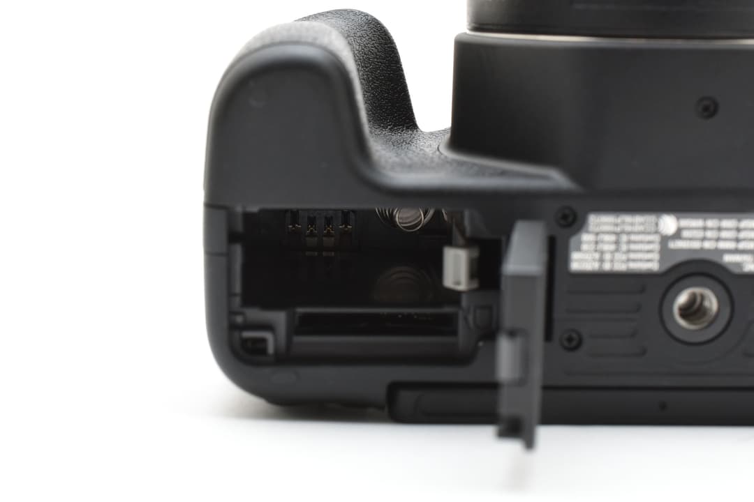 ほぼ未使用 Canon EOS Kiss X9 Wi-Fi搭載 元箱 #9035