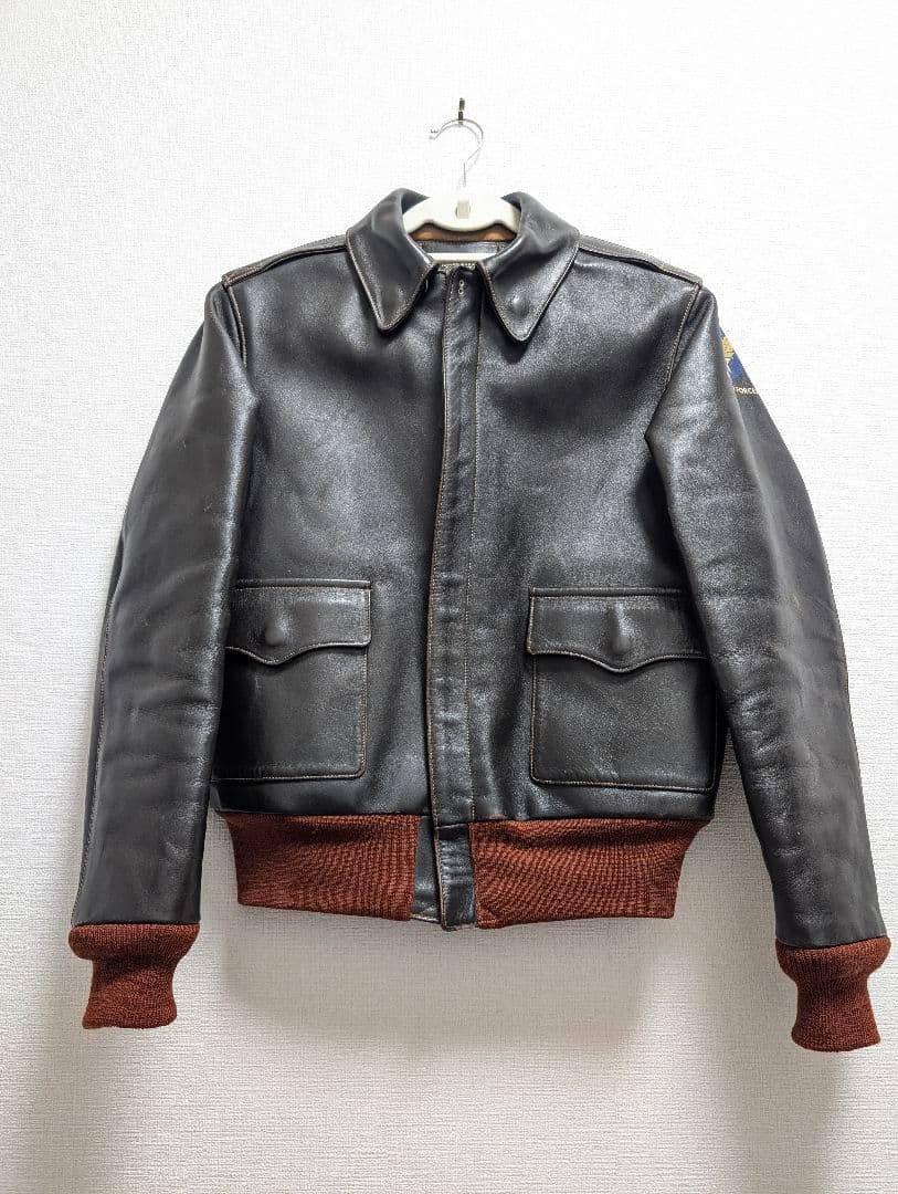 大幅値下☆希少Ｍ品番☆バズリクソンズ A-2 エアロレザー 赤リブ 馬革 36