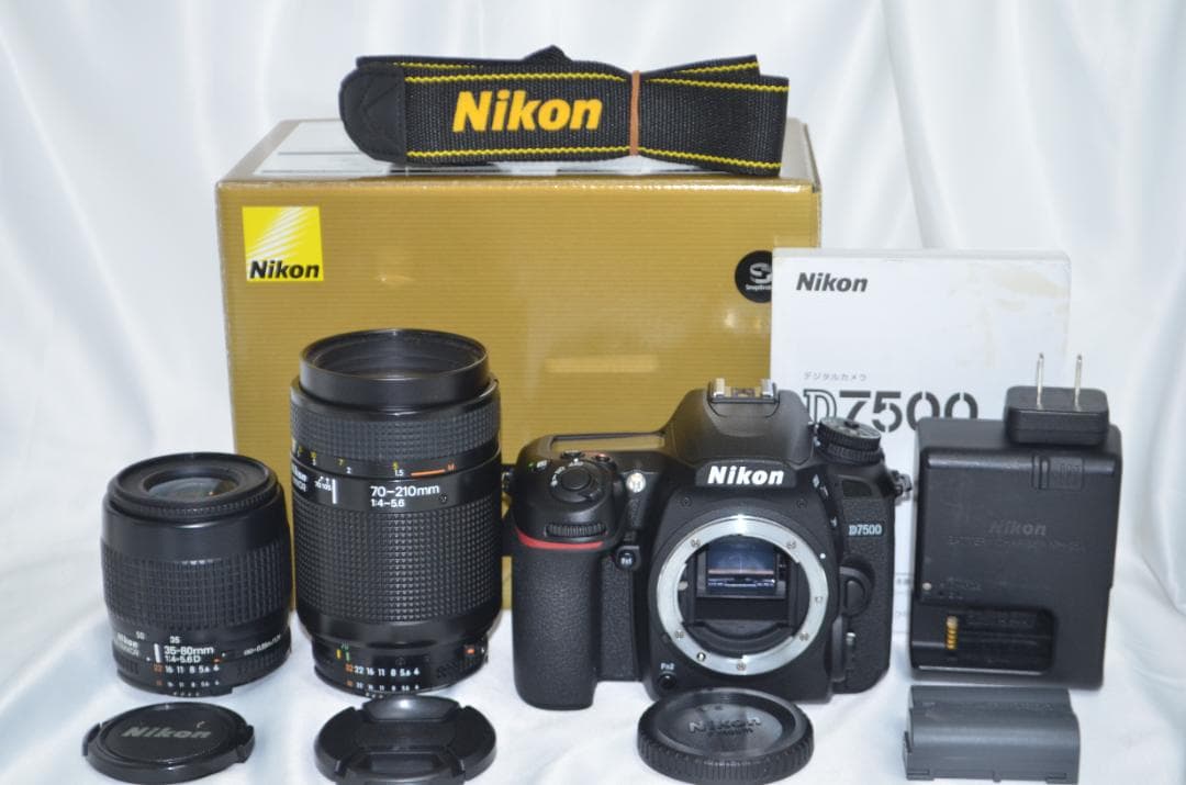 極美品級　シャッター数4800回以下 Nikon D7500☆Wi-Fi搭載