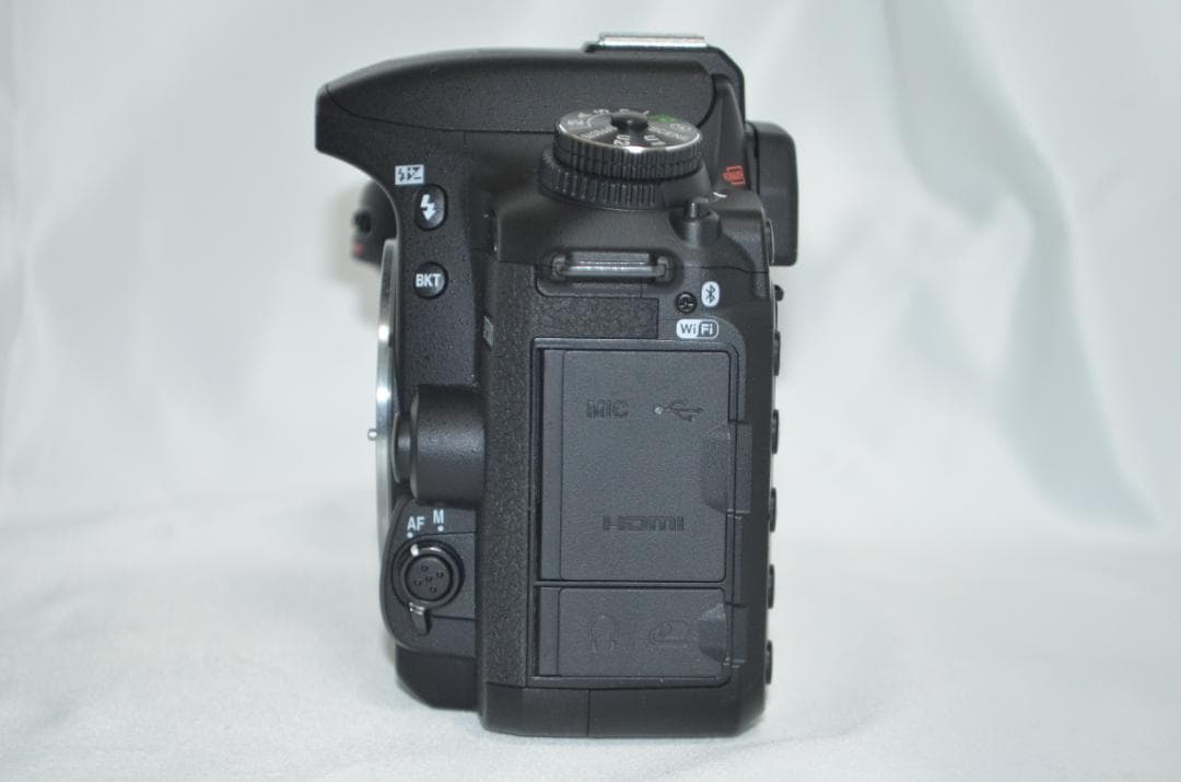 極美品級　シャッター数4800回以下 Nikon D7500☆Wi-Fi搭載