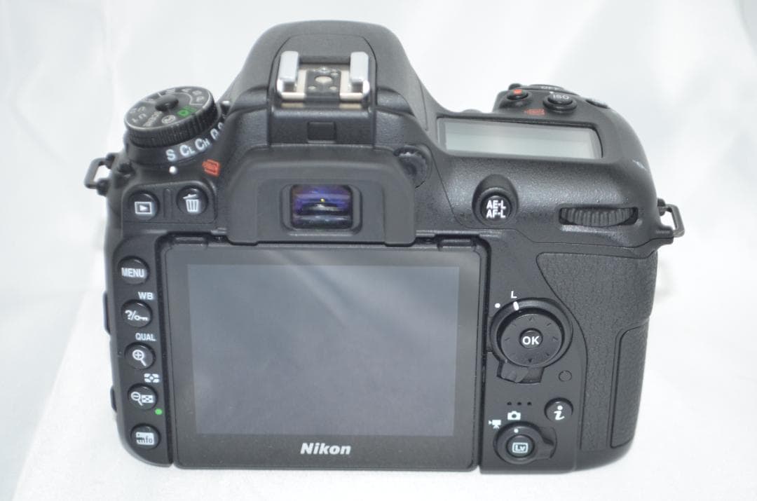 極美品級　シャッター数4800回以下 Nikon D7500☆Wi-Fi搭載