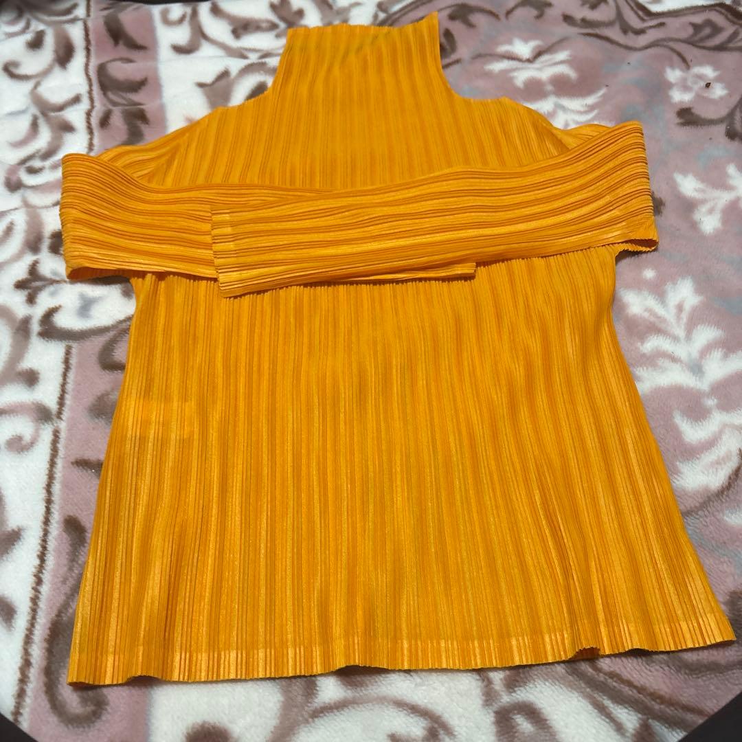 PLEATS PLEASE オレンジ プリーツトップス中古品