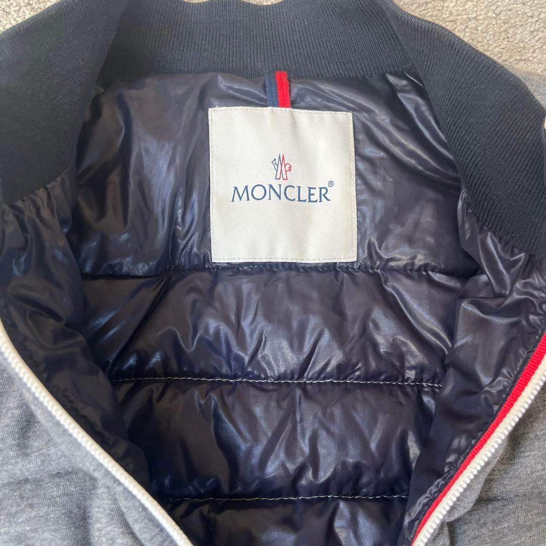 専用です。最終値　良品Moncler グレー ダウンジャケット　0