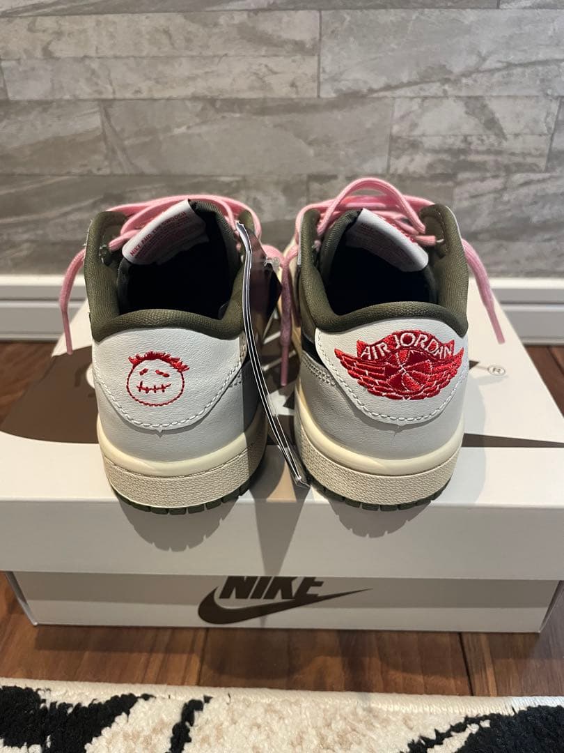 NIKE Travis トラヴィス　20