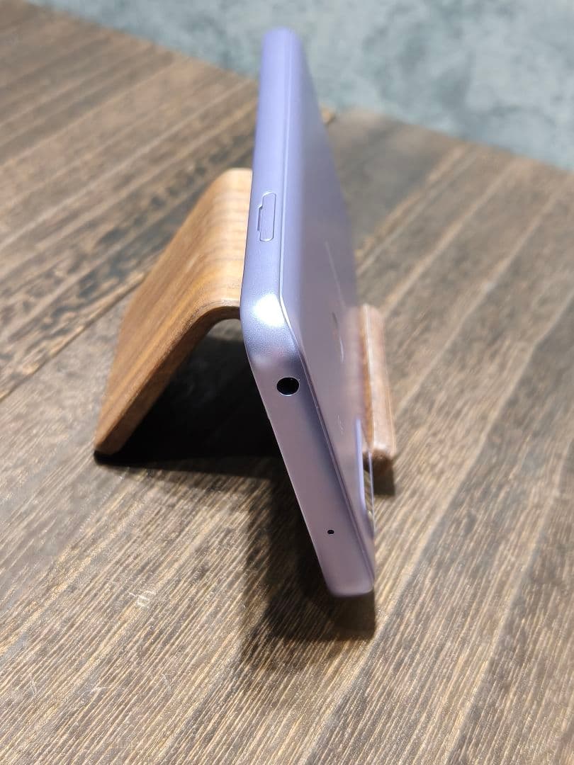 新品同様品 arrows We F-51b SIMフリー スマホ