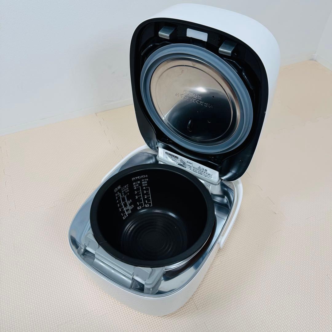 東芝 真空圧力IHジャー炊飯器　炎 匠炊き RC-10VSR-W