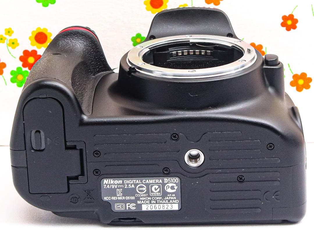 ニコン Nikon D5100☆スマホに送れる！☆一眼レフ☆ダブルレンズ！