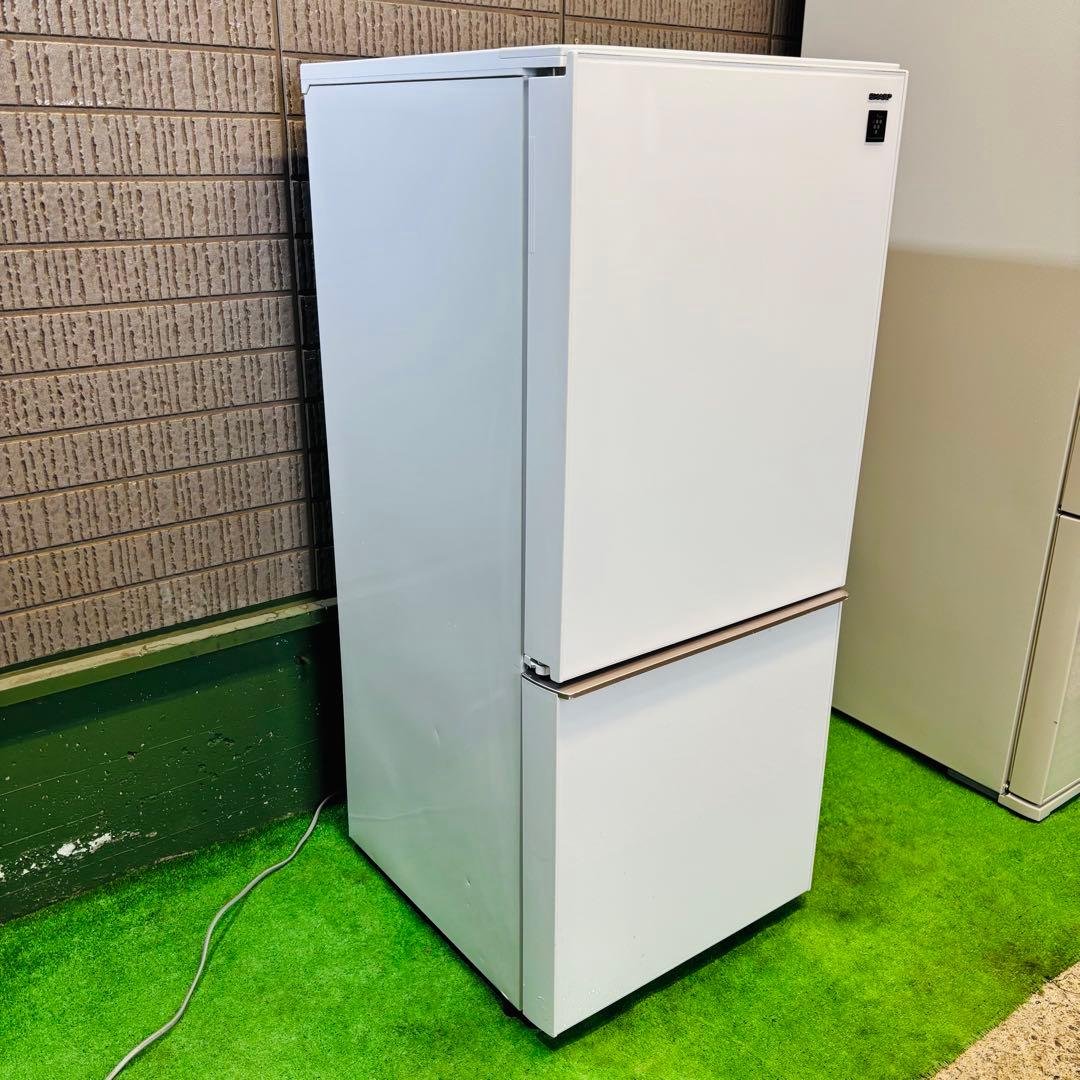 SHARP 137L 冷蔵庫 おしゃれ ガラス面 一人暮らし【地域限定配送無料】
