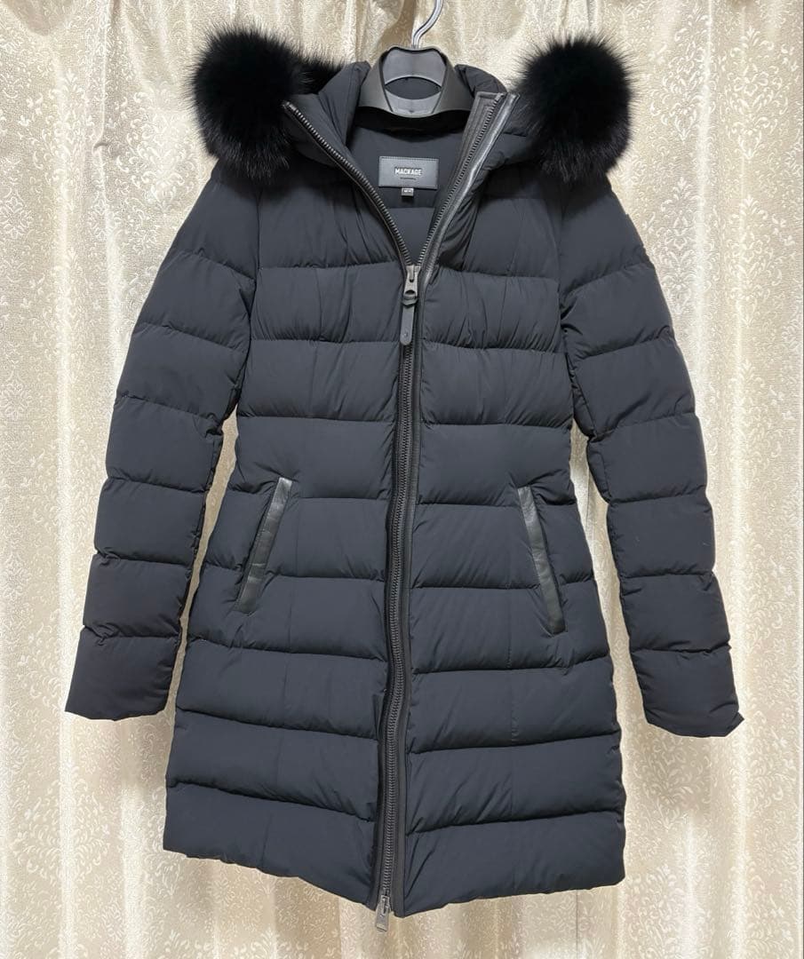 MACKAGE マッカージュブラックファー付きダウンジャケット　CALLA-BX