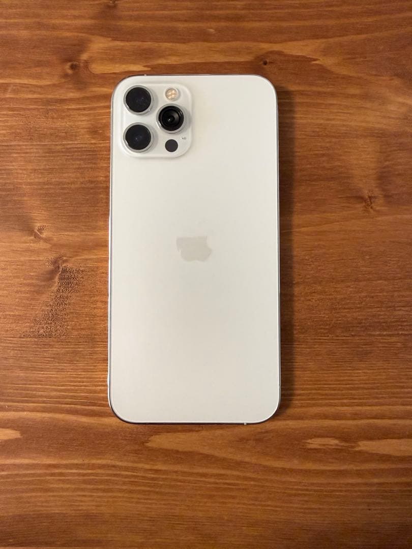 Apple iPhone 12 Pro MAX シルバー