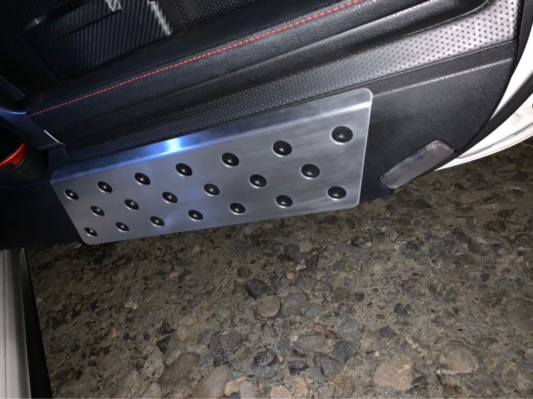 86 zn6 BRZ zc6 ドアキックガードドアシルガードセットヘアライン処理