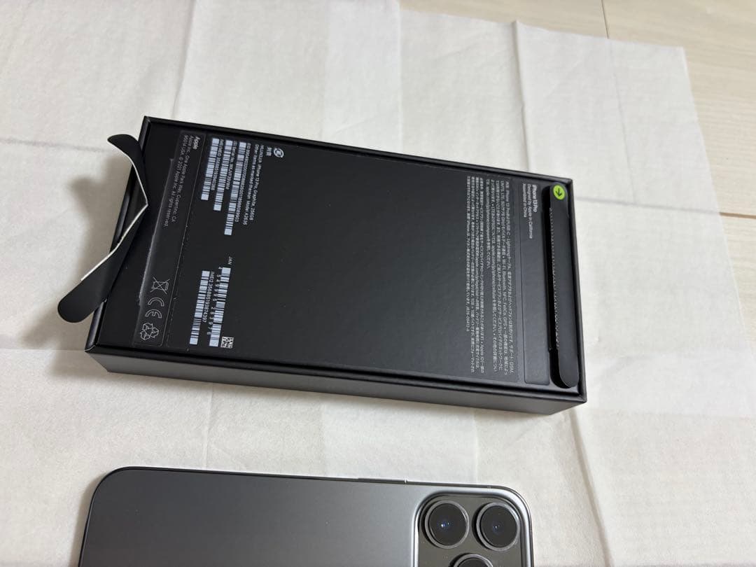 Apple iPhone 13 Pro グラファイト　本体