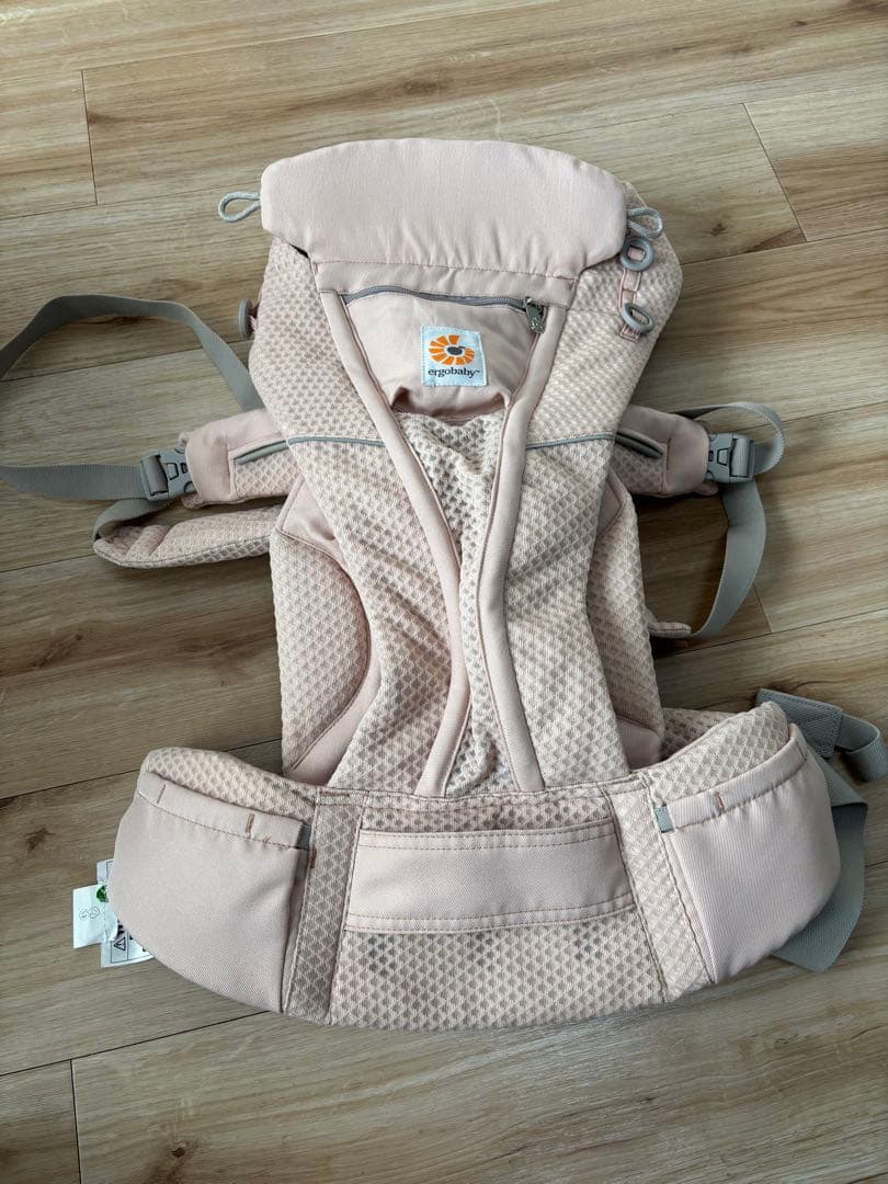 【美品】エルゴベビー ピンククォーツ　オムニブリーズ ERGObaby