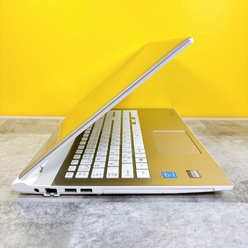 ⅰ5✨新品SSD✨カメラ付き薄型ノートパソコン ブルーレイ フルHD Win11