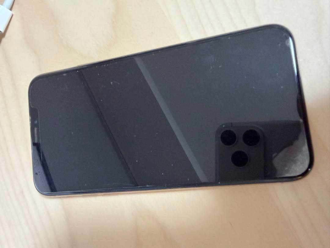 iPhone XS SIMフリー　64GB 美品