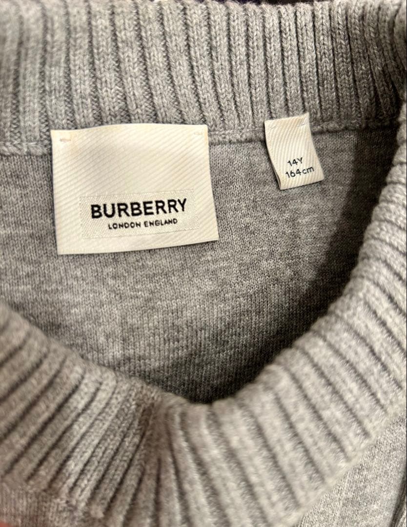 BURBERRY グレーロゴ入りニットワンピ14Y164cm