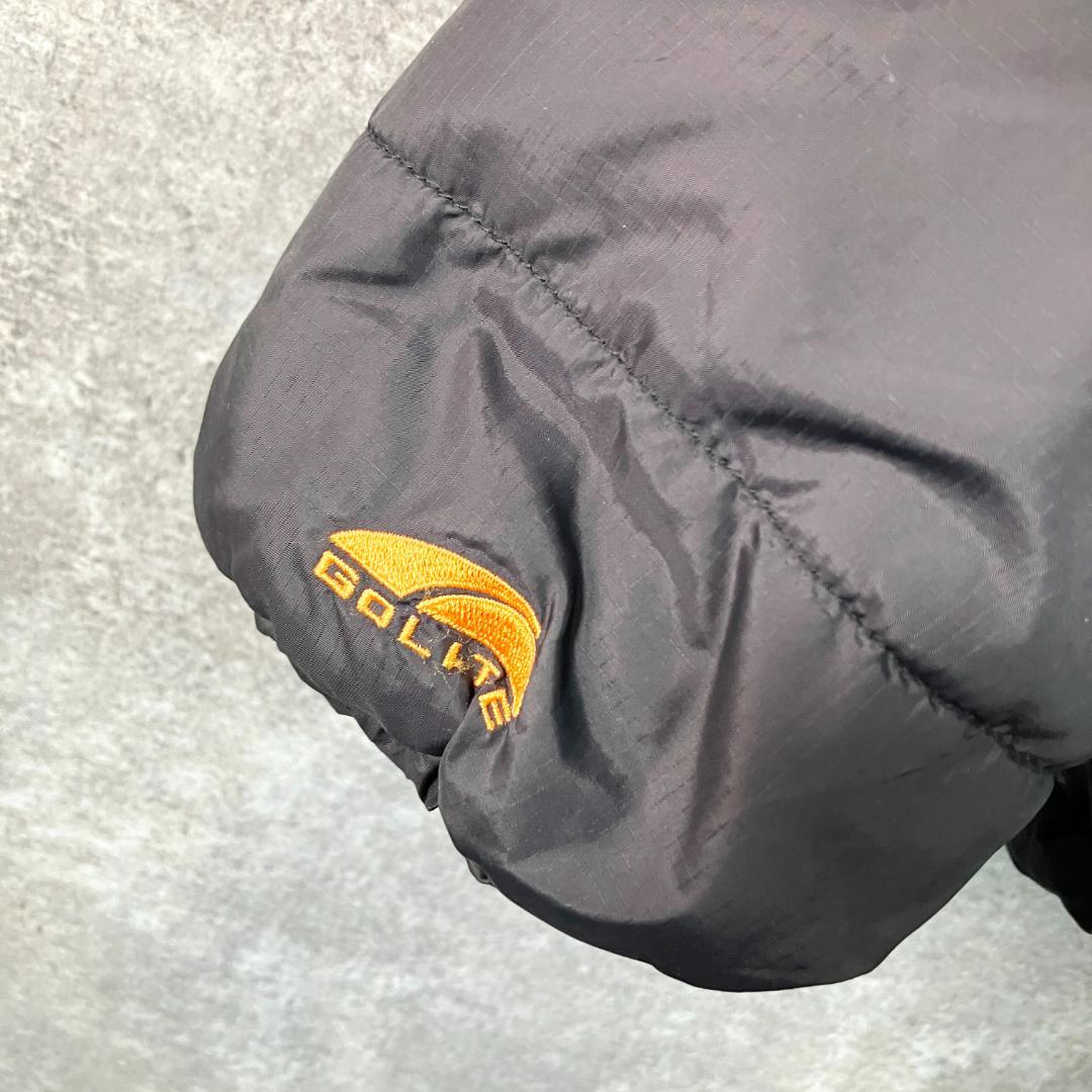 GOLITE　中綿ジャケット　長袖　ブラック　無地　フーディー　ジップアップ