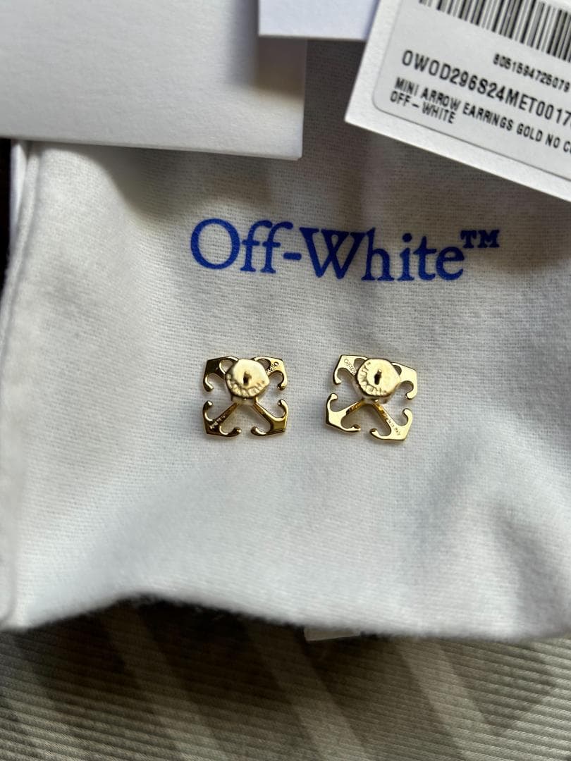 新品　Off-White ミニアロー ピアス(両耳用)　ゴールド