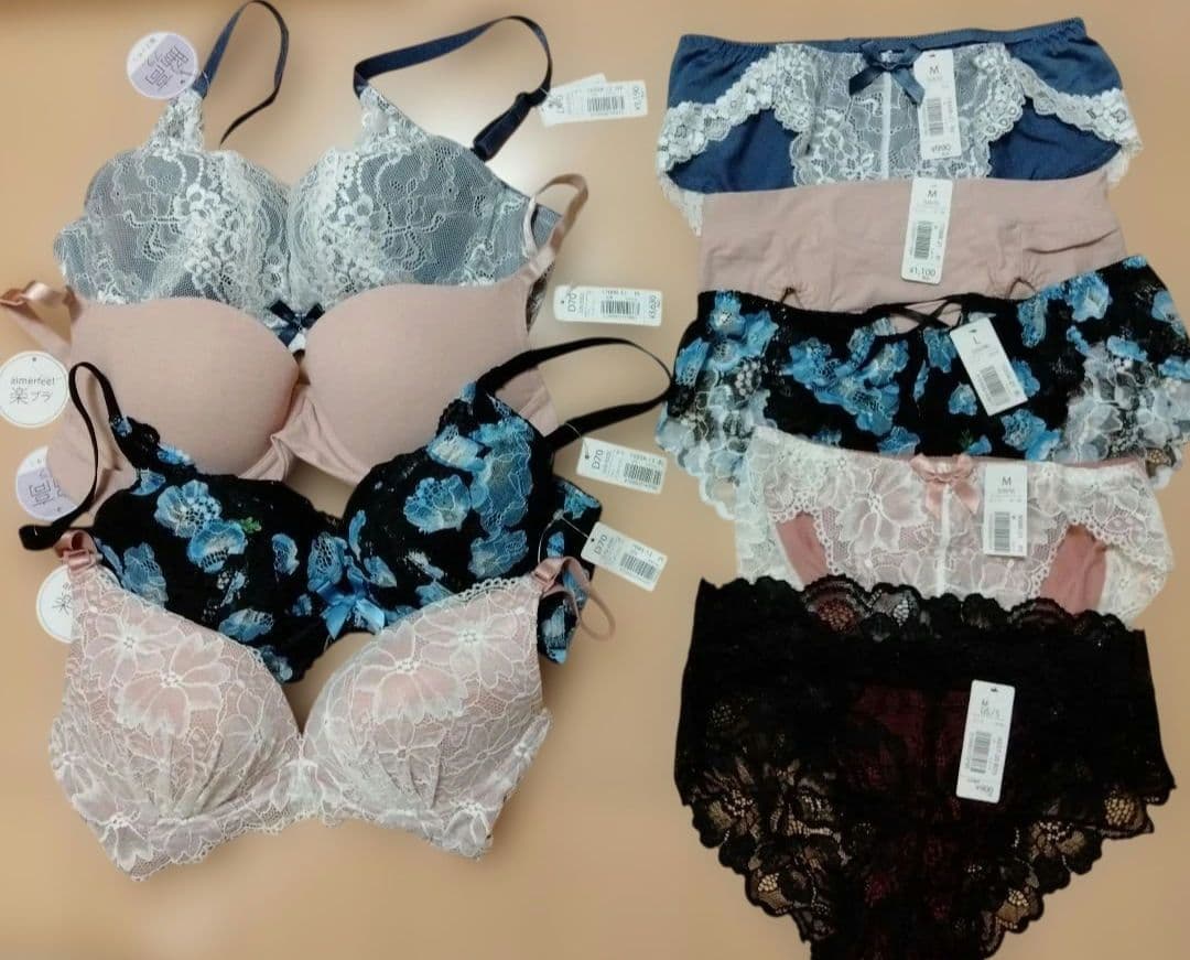 エメフィール　ブラジャー D70　ショーツ　上下セット　まとめ売り　新品タグ付き