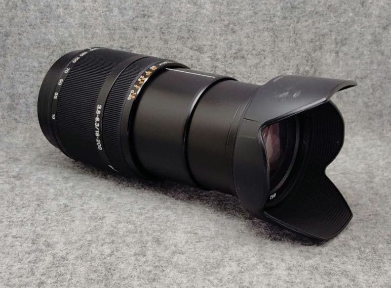 SONY DT 18-200mm F3.5-6.3 ズームレンズ