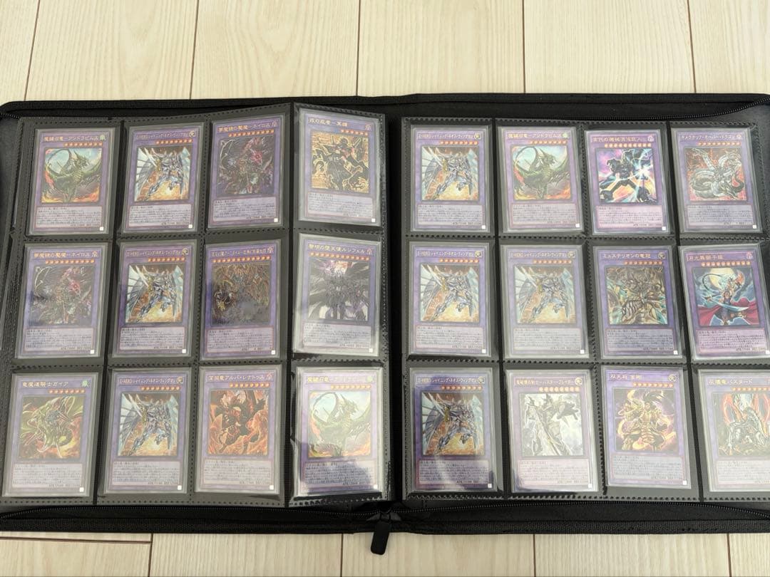 2000枚超！遊戯王カード　引退品　レリーフ多数