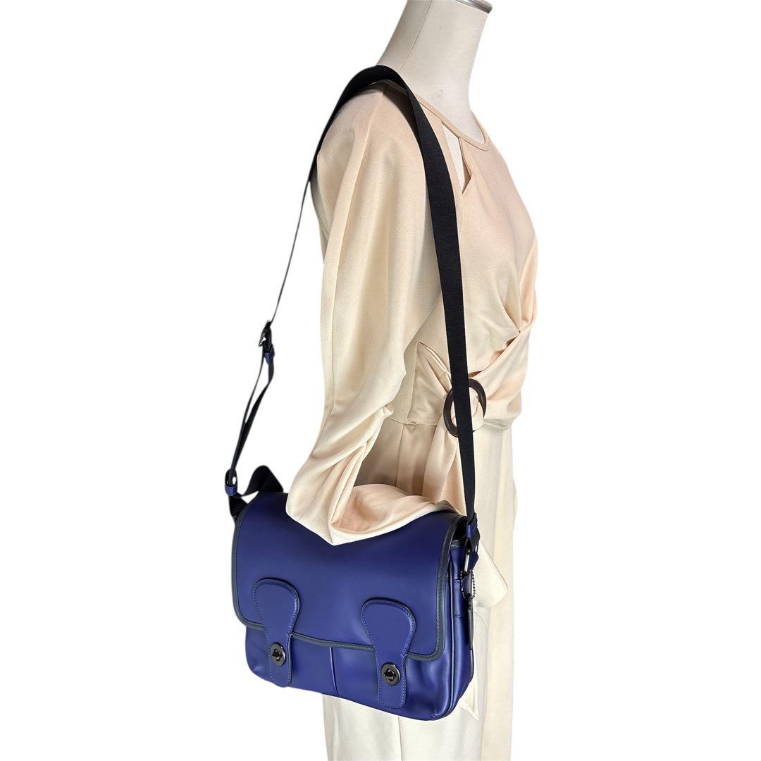 【新品・未使用】　COACH コーチ　フラップ式メッセンジャーバッグ