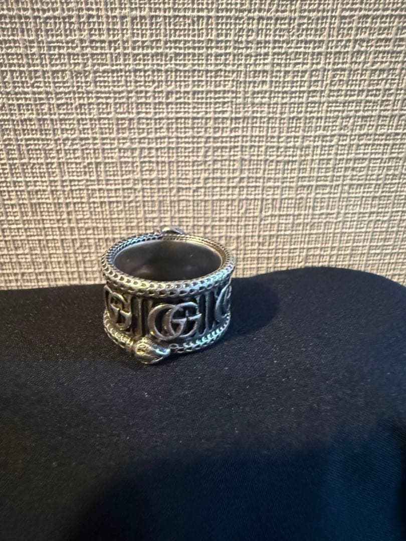 GUCCI ダブルG シルバースネーク
