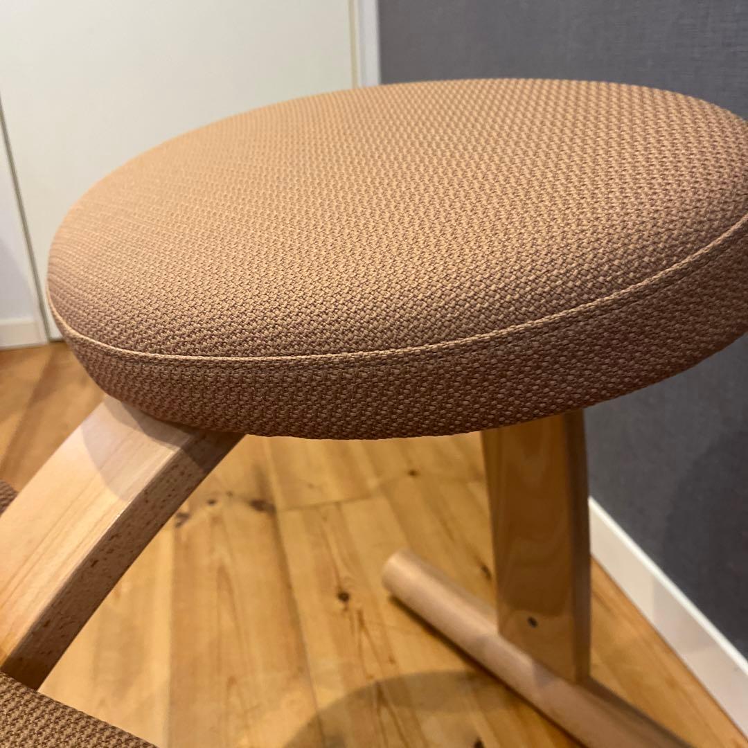 リボ社 バランスチェア イージー :ベージュ（座椅子スペアーカバー付き）