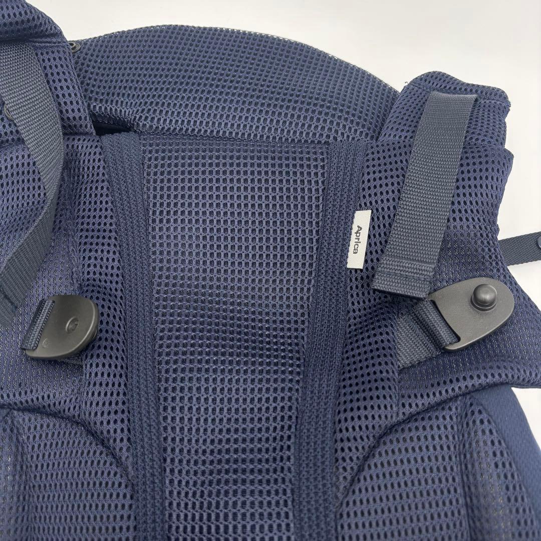 【値下げ】完品 アップリカ ラクリス ネイビー抱っこ紐 メッシュ