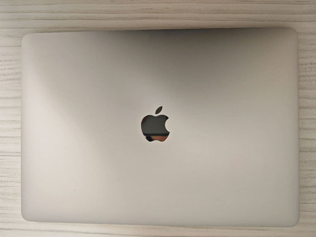 MacBook本体 Apple MacBook Pro 2020 i7/16/512