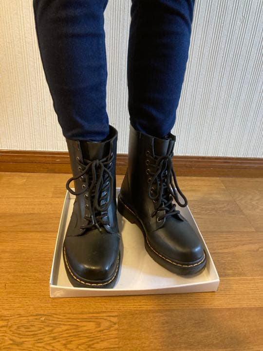 正規品 ドクターマーチン 8ホール ブーツ