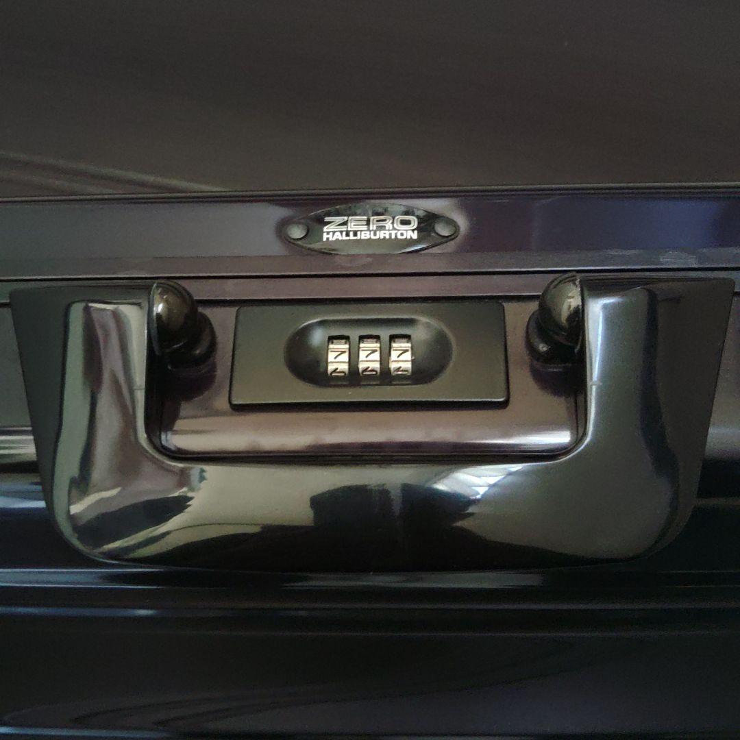 ZERO HALLIBURTON ブラックアメリカ製アルミ アタッシュケース