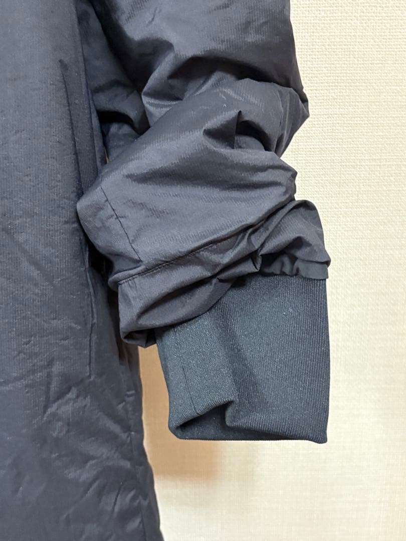 M ☆新品タグ付☆ オークリー　インサレーションコート　メンズ　ブラック