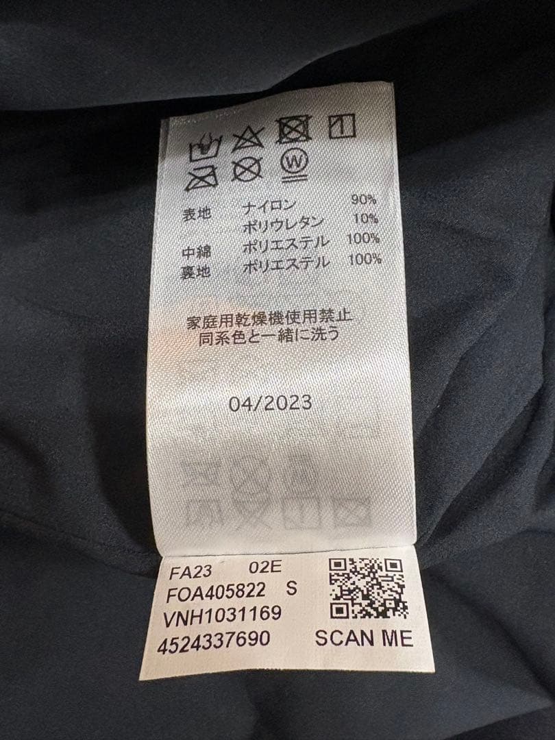 M ☆新品タグ付☆ オークリー　インサレーションコート　メンズ　ブラック