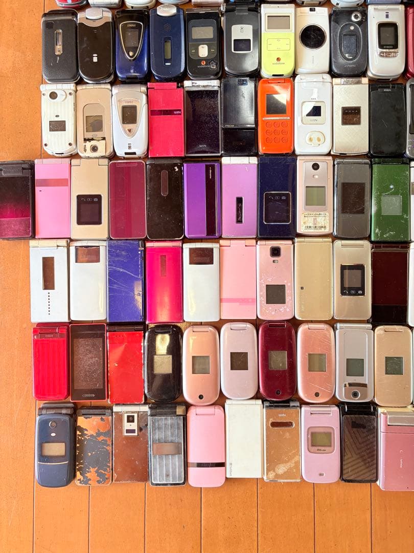 キャリア色々 ガラケー動作未確認ジャンク 100台